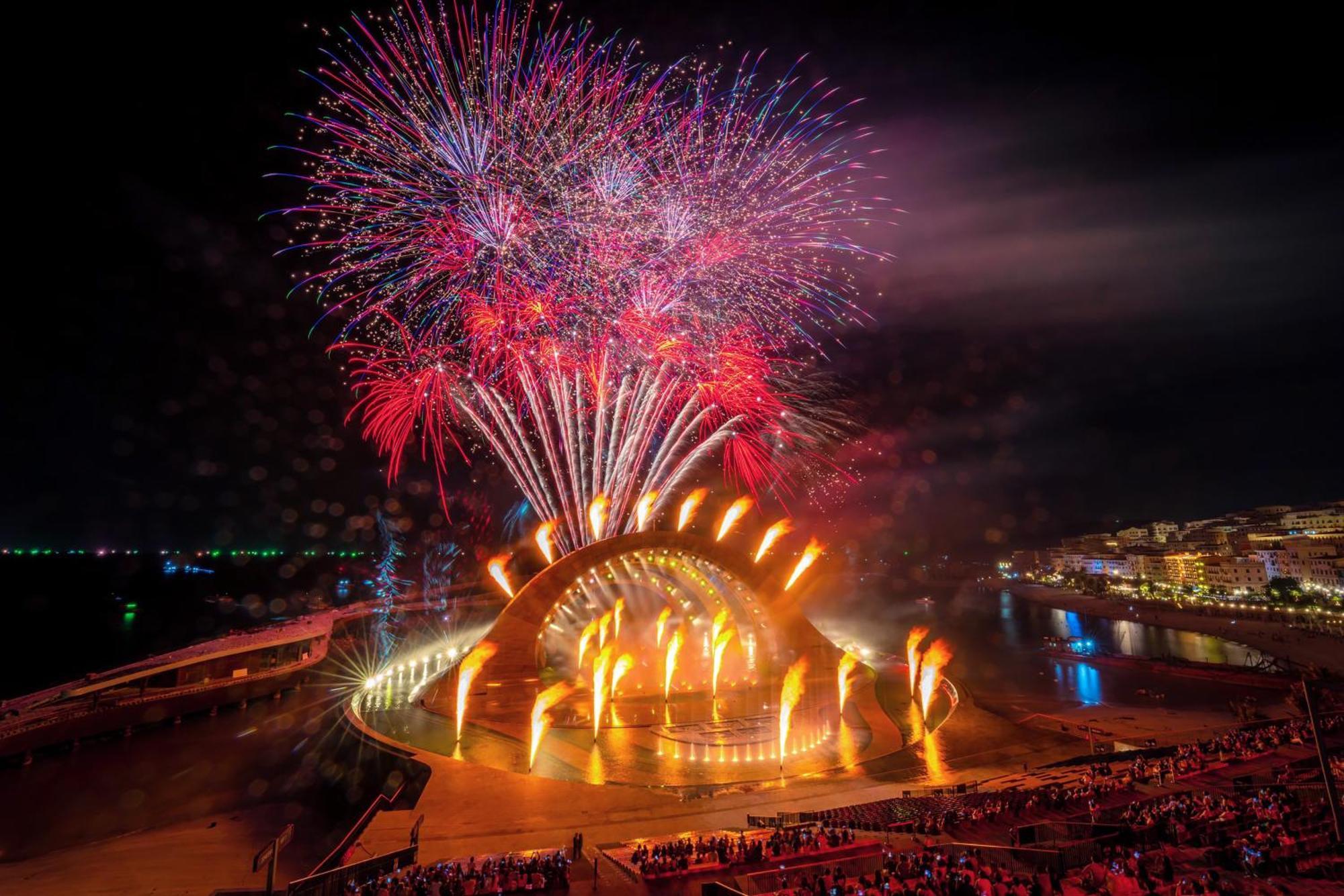 فندق La Festa Phu Quoc, Curio Collection By Hilton المظهر الخارجي الصورة