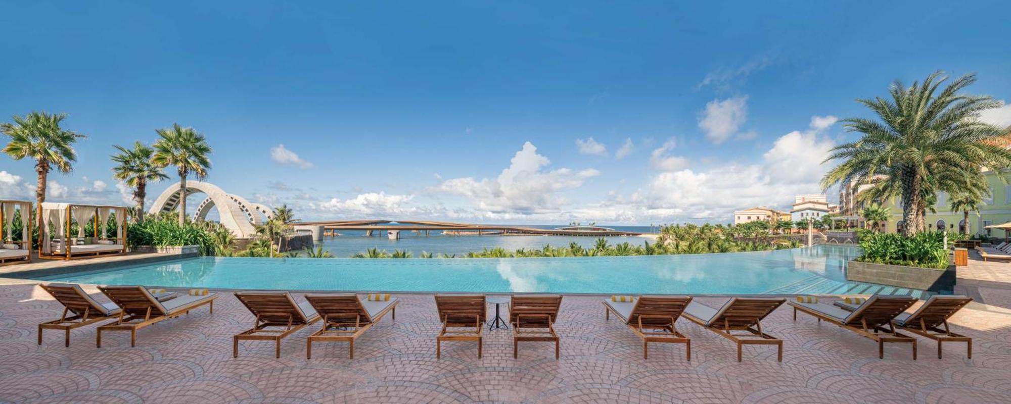 فندق La Festa Phu Quoc, Curio Collection By Hilton المظهر الخارجي الصورة